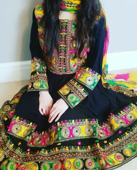 Lehnga Pakistani, Dress Afghani, Pakistani Dresses Shalwar Kameez, Dress Anarkali, Afghani Dress, Salwar Kameez Pakistani, Afghani Clothes, Afghan Dress, Frock Style