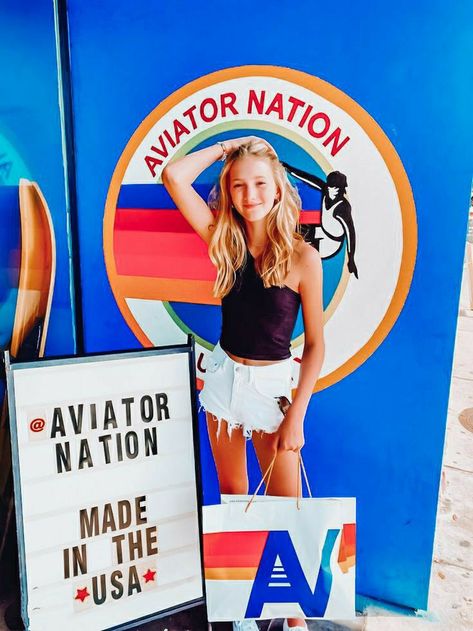 Preppy Aviator Nation, Pfp Avatar, Preppy Names, Avatar Blue, Preppy Pfp, Preppy Gifts, Preppy Girls, Preppy Lifestyle, Aviator Nation