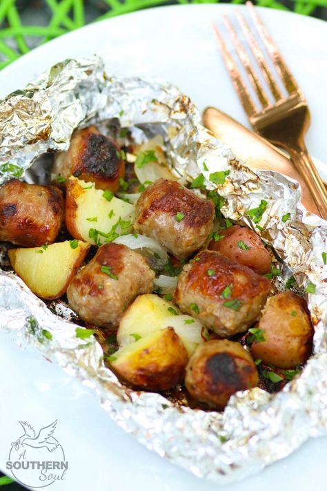 Sausage & Potato Foil Packs - A Southern Soul Cheesy Ranch Potatoes, Foil Packet Potatoes, A Southern Soul, Foil Pack Dinners, Sausage Potato, Foil Packet Dinners, Foil Dinners, Foil Pack Meals, Foil Packs