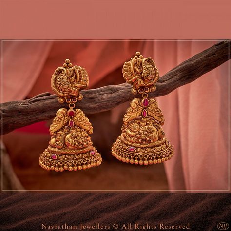 7 Grams Gold Earrings, Nakshi Buttalu Gold, Jumkas Gold In 10 Grams, Nagas Jhumka, Jhumkas Gold Indian, Gold Jumkas Design, Jumkas Antiques, Jumkas Gold, Gold Jumkas