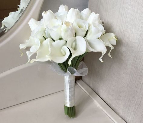 Calla Lillies Bouquet, White Calla Lily Bouquet, Lily Bridal Bouquet, White Calla Lily, Bridesmaid Bouquet White, Calla Lily Bridal, Calla Lily Bouquet, Bouquet Bridesmaid, Silk Wedding Bouquets