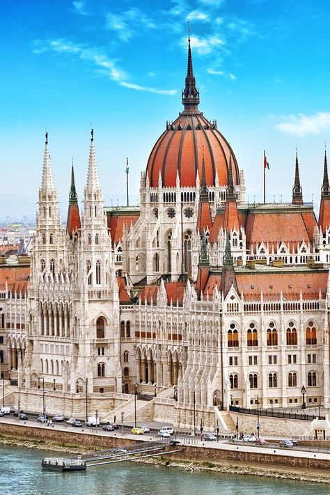 Hungarian Parliament in Budapest, Hungary. #traveltipsideas Things To Do In Budapest, To Do In Budapest, Hungary Travel, Budapest Travel, Cathedral Architecture, Budapest Hotel, European Architecture, East Europe, Central Europe