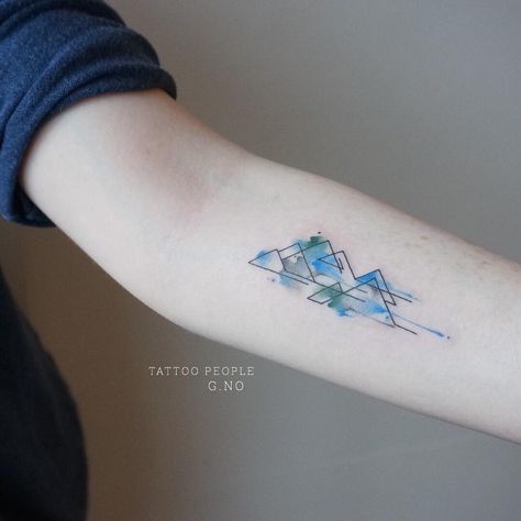 geometric style mountains tattoo by @gnotattoo • 300 likes Berg Tattoo, Mountain Watercolor, Tattoo People, Mermaid Tattoos, E Tattoo, Mountain Tattoo, Arrow Tattoos, Elephant Tattoos, Book Tattoo