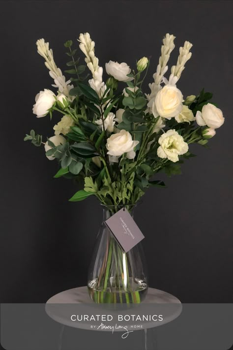 Tube Rose Flower Arrangement, Tuberose Vase Arrangement, Tuberose Flower Aesthetic, Tuberoses Arrangements, Tuberose Flower Floral Arrangements, Tuberose Arrangement, Tuberose Bouquet, Tuberose Flower, Country Wedding Colors