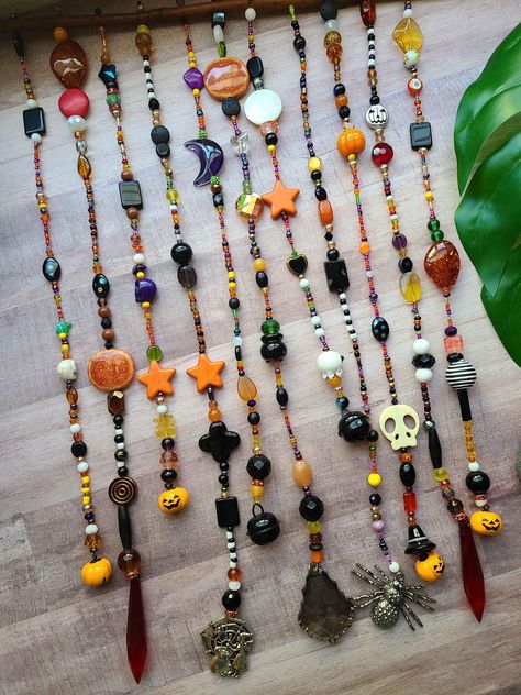 A hand beaded wind chime made with glass beads and other embellishments perfect for your minimalist or maximalist style. Makes a beautiful gift for anyone with a window :) Halloween Wind Chimes, Home Made Wind Chimes, Beaded Wind Chimes Diy, Witch Houses, Beaded Wind Chimes, Beaded Wall Hanging, Purse Charms Diy, Make Wind Chimes, Carillons Diy