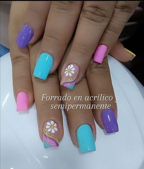 47 Bright Summer ails and Summer Nail Ideas You'll Want to Create For the Summer | Summer Nails 2023 Flame Nail Art, Nail Art Tutorials, Summer Gel Nails, Art At Home, Nail Art At Home, Colorful Nails, Tutorials Diy, Cute Acrylic Nail Designs, Diy Nail Designs