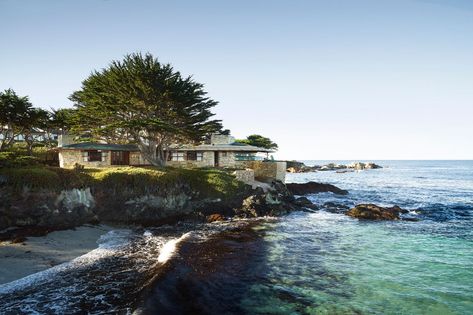 A Rare Frank Lloyd Wright-Designed California Home Sells for $22 Million - WSJ Frank Lloyd Wright Waterfall House, Ennis House, Fallingwater Frank Lloyd Wright, Walker House, Falling Waters Frank Lloyd Wright, Frank Lloyd Wright Falling Water House, Usonian House, Carmel California, Seaside House