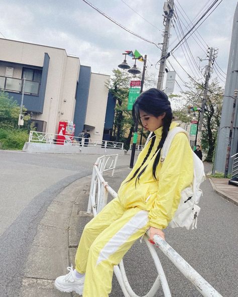 G-idle Soyeon, Post Ad, Yellow Outfit, September 19, Kpop Outfits, G I Dle, Short Girls, South Korean Girls, Kpop Girls