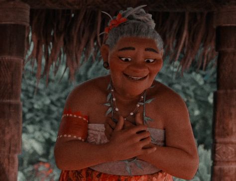 gramma tala moana icon aesthetic #moana #disney #disneyicons #grammatala #disneyanimation Moana Grandma, Aesthetic Moana, Grandma Tala, Gramma Tala, Moana 2016, Disney Icon, Disney+ Icon, Moana 2, Moana Disney