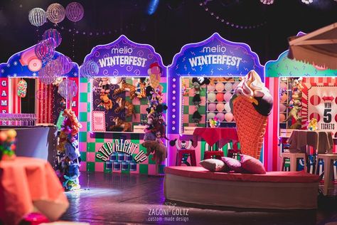 Circus event for Melio in Ronit Farm #circus #eventstyling #eventdesign #graphicdesign #circusevent #circusparty Carnival Entertainment, Carnival Game Booth, Circus Festival, Carnival Theme Event, Circus Theme Corporate Event, Booth Decoration, Circus Event, Kids Festival, Carnival Event