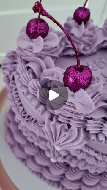 Purple Vintage Cake, Purple Monochrome, Cake Piping, Purple Cakes, Purple Vintage, Wedding Cakes Vintage, Purple Reign, Heart Cake, Vintage Cake