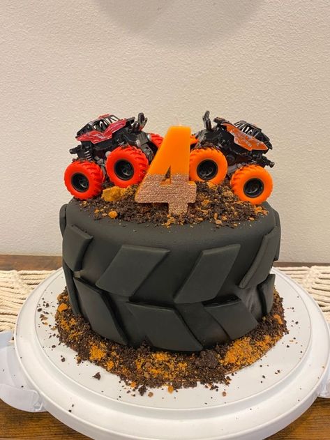 Monster Jams Cakes, Monster Trucks Birthday Cake, Monster Truck Theme Cake, 4th Birthday Monster Truck Theme, Hot Wheels Monster Truck Cake, Pastel Monster Truck, Truck Cakes For Boys, Monster Truck 4th Birthday Party Ideas, Monster Truck Cakes For Boys