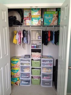 Twin nursery organization Walk In Storage Closet Organization, Twins Nursery Small Room, Nursery Storage Hacks, Sibling Closet Organization, Twin Closet Organization, Nursery Organization Ideas Small Spaces, Twin Nursery Boy And Girl, Organize Closet, Perlengkapan Bayi Diy