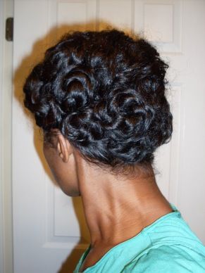 Updos For Natural Hair, Updo Buns, Pin Curl Hair, Cute Updos, Black Natural Hair, Classy Updo, Pin Curl, Natural Updo, Twisted Updo