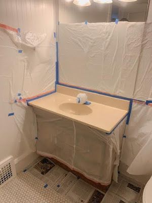 Rustoleum Appliance Epoxy Spray On Countertops, Paint Bathroom Countertop, Painted Countertops Diy, Spray Paint Countertops, Epoxy Spray Paint, Painting Bathroom Countertops, Painted Countertops, Paint Linoleum, Corian Sink