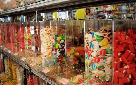 Because isn’t everything better when it is covered in sugar and chocolate? Old School Candy, Every Flavor Beans, Fashion District Los Angeles, Concord Nh, Nostalgic Candy, Old Fashioned Candy, Famous Monsters, Soda Fountain, Vintage Candy