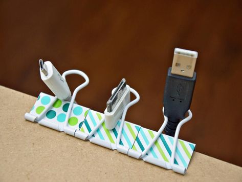 Scrapbook Organization, Store Hacks, Dollar Store Hacks, Folding Origami, Organisation Hacks, Ideas Para Organizar, Binder Clips, Repurposed Items, Cord Organization