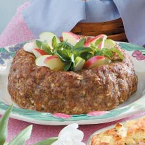 Pork Sausage Recipes, Sausage Bake, Apple Sausage, Christmas Breakfast, Sausage Breakfast, Sausage Recipes, Breakfast Dishes, Meat Dishes, Apple Recipes