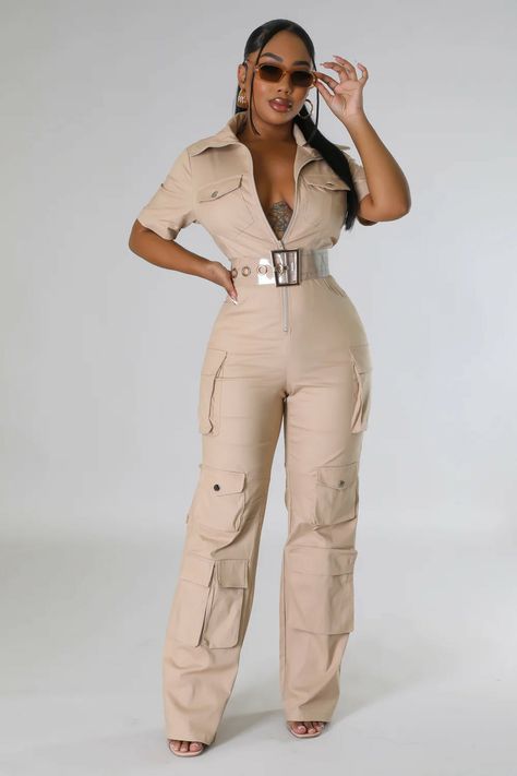 Cargo Jacket Women, Romper Outfit Black, Jumpsuit Outfit Black, Khaki Romper, Outfit Black Women, Jumpsuit Outfit, Classy Casual Outfits, Romper Outfit, Classy Casual