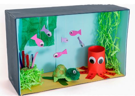 Craft Fish Tank, Sea Creatures Art And Craft, Under The Sea Box Project, Aquarium Craft Ideas, Under The Sea Shoe Box Project, Shoe Box Aquarium, Homemade Aquarium, Kids Aquarium, Sea Creatures Crafts