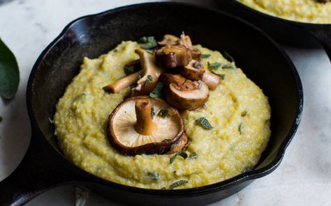 5 Must-Try Creative Ways to Eat Polenta This Fall | Vegan recipes!!! Cuban Thanksgiving, Sage Polenta, Mushroom Sides, Italian Sides, Vegetable Main Dishes, Corn Polenta, Mushroom Dishes, Gluten Free Sides, Seasonal Cooking