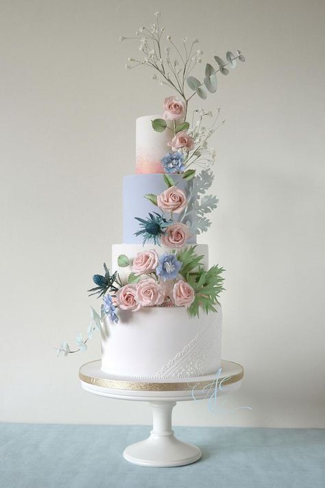 Blue And Pink Wedding Cake, Pink And Blue Wedding Cake, Ukrasavanje Torti, Blush And Blue Wedding, Wedding Cake Peach, Cake Styles, Cake Alternatives, Pale Blue Wedding, Blue Wedding Cake