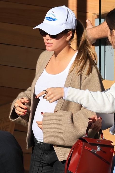 Sofia Richie Maternity, Celebrity Pregnancy Outfits, Sophia Richie Outfits Pregnant, Sophia Richie Pregnant, Celeb Pregnancy Style, Sofia Richie Pregnant Style, Sofia Richie Pregnant, Pregnant Celebrities Fashion, Sophia Ritchie