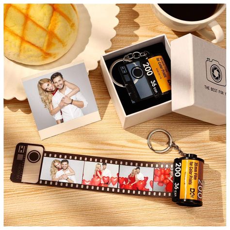 Camera Film Roll, Camera Keychain, Photo Keyrings, Diy Anniversary, Film Roll, Camera Film, Photo Keychain, Keychain Personalized, Mens Anniversary Gifts