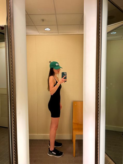 Workout Look, Ootd, Athleisure, Aritzia Divinity Romper, Hoka, Baseball Caps, Sporty and Rich, Sporty Style Sporty And Rich Cap, Knees Exercises, Divinity Romper, Ootd Athleisure, Lower Glutes, Workouts Arms, Stair Master, Improving Posture, Calf Raises