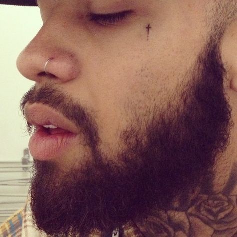 .so he finally got the cross tattoo on his face, and the beard is still growing [MY BOYFRIEND] <3 Cool Face Tattoos, Tattoo Ideas For Men Small, Mens Face Tattoos, Small Face Tattoos, Trendy Tattoo Ideas, Face Tats, Tattoo Son, Face Tattoos For Women, Yakuza Tattoo