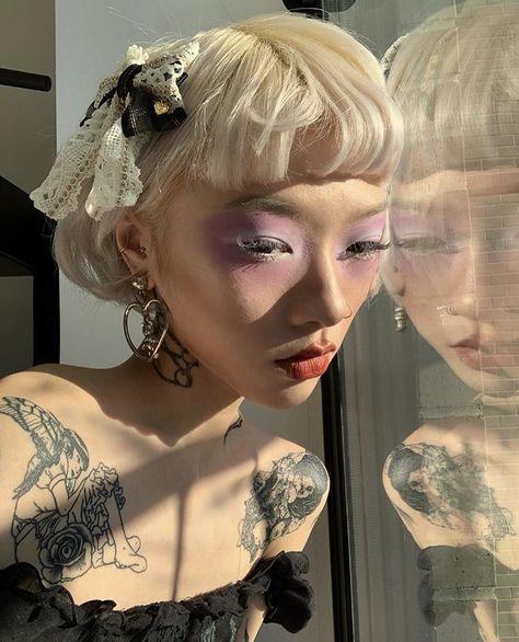 @yeule on instagram. tags: yeule, ethereal, cybercore, goth, makeup, angelic, cherub, tattoos, tattoo, Dr Tattoo, Itzy Pics, Aesthetic People, Arte Inspo, Pretty Makeup, Aesthetic Makeup, White Hair, Face Art, Makeup Art