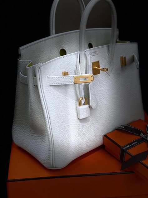 Hermes Special Order Birkin, White Birkin, Hermes Special Order, Hermes Store, Black Wavy Hair, White Birthday, Hermes Birkin 25, Togo Leather, Saddle Brown