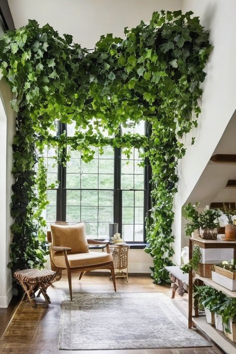 Home Jungle Houseplant, Pothos Decor Ideas, Vines Living Room, English Ivy Indoor, Indoor Vine Plants, Indoor Climbing Plants, Indoor Vines, Vine Plants, Sweet Smelling Flowers