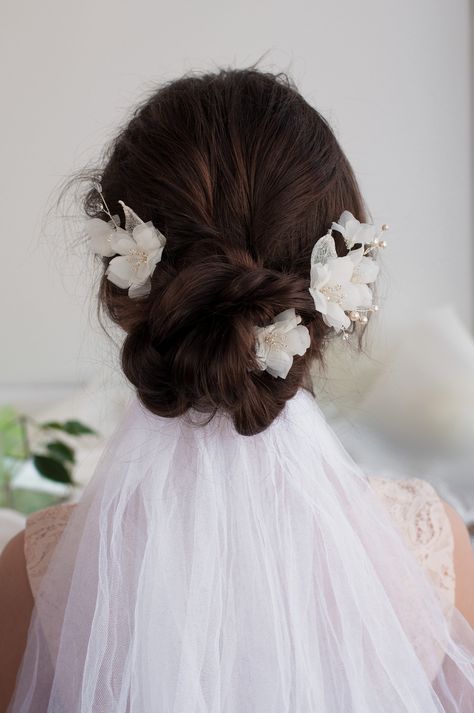 Vine Hair Piece, Bride Hair Flowers, Flower Headpiece Wedding, Headpiece Flower, Bridesmaid Hair Pieces, Bride Hair Piece, Flower Hair Pins, Bridesmaid Hair Accessories, Floral Bridesmaid