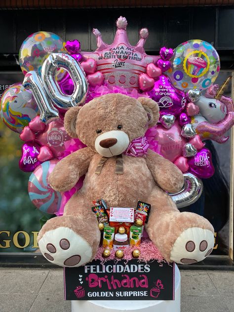 Inmenso regalo de cumpleaños nro 10 para la princesa de la casa! Arreglo de peluche inmenso, con golosinas y globos! Bouquet de globos Ballon Ideas, Valentines Ideas, Candy Bouquet, April 11, 10th Birthday, Birthday Gifts For Girls, Quince, Gifts For Girls, Birthday Gift