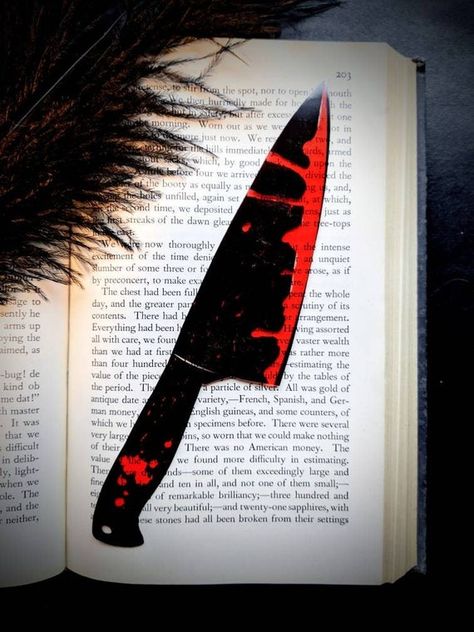 Knife Bookmark, Blood Splatter, Horror Lovers, Horror Nights, Cute Bookmarks, Halloween Horror Nights, Transparent Paper, Gothic Horror, Gothic Halloween