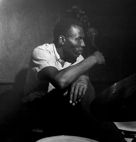 Elvin Jones by Francis Wolff Elvin Jones, Grant Green, Black Panthers Movement, Francis Wolff, Charlie Parker, Musician Photography, John Coltrane, Cool Jazz, Jazz Musicians