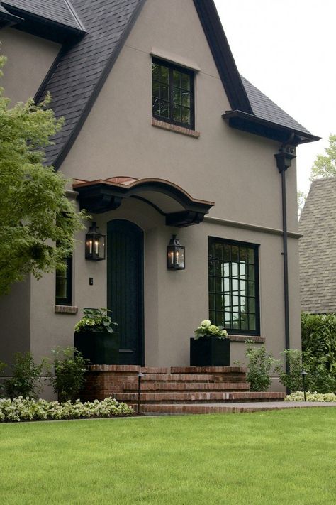 Outside House Colors, Stucco Colors, Exterior House Colors Stucco, Best Exterior Paint, Houses Christmas, Exterior House Colors Combinations, House Paint Color Combination, Gray House, Tudor Revival