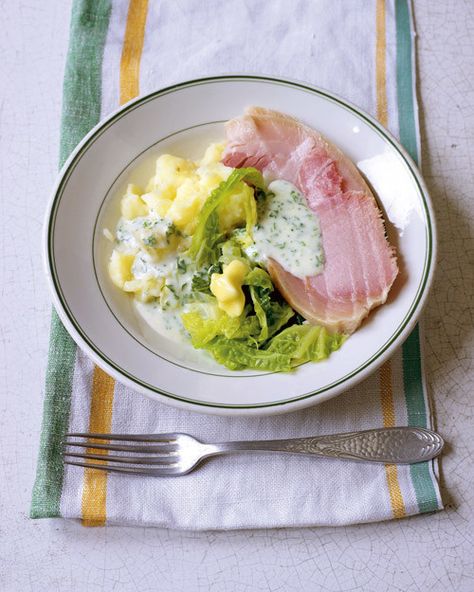 Irish bacon with cabbage is the original, quintessential St. Patrick's Day dish. This version, which includes a mouthwatering parsley sauce, is from "Forgotten Skills of Cooking" by Darina Allen. Boiled Bacon, Forgotten Skills, Bacon And Cabbage, Bacon Cabbage, Roux Recipe, Irish Bacon, Irish Dinner, Parsley Sauce, Irish Dishes