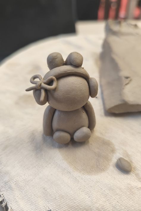 Miffy Clay, Mini Clay, Clay Inspo, Art Class, Art Classes, Clay Crafts, Quick Saves, Art