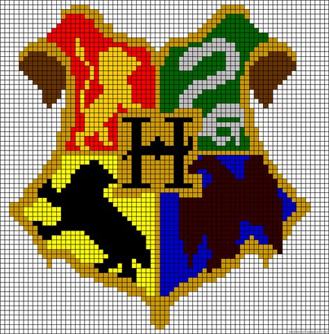 Harry Potter Hogwarts crest perler bead pattern to use for crochet pixel blanket. #Minecraftpixelart Pixel Art Harry Potter, Pixel Art Logo, Harry Potter Cross Stitch Pattern, Cross Stitch Harry Potter, Pixel Art Minecraft, Harry Potter Crochet, Art Harry Potter, Modele Pixel Art, Beaded Bead