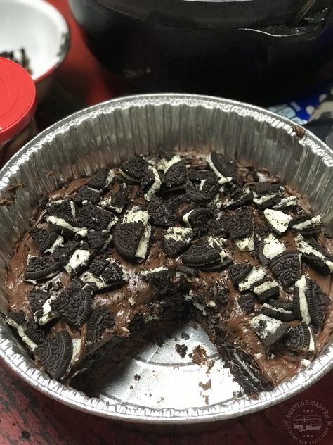 Chocolate Dutch Oven Dessert, Dutch Oven Dessert Recipes, Campgrounds In Florida, Oven Desserts, Camping Meal Ideas, Dutch Oven Desserts, Rv Parks In Florida, Oreo Brownies Recipe, Dutch Oven Recipes Cast Iron