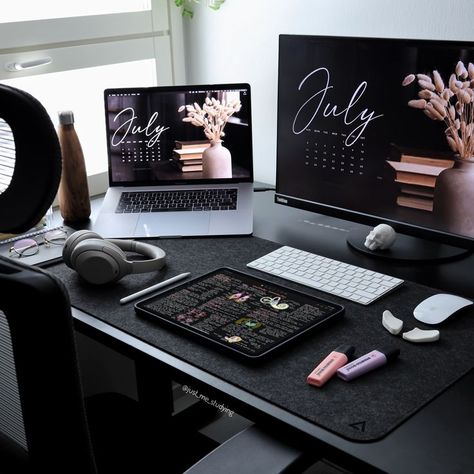 Aesthetic study space Accountant Home Office Ideas, Computer Setup Aesthetic, Desk Spaces, Office Styling, Work Desk Decor, Study Desk Decor, Work Office Decor, Cozy Home Office, Medical Careers