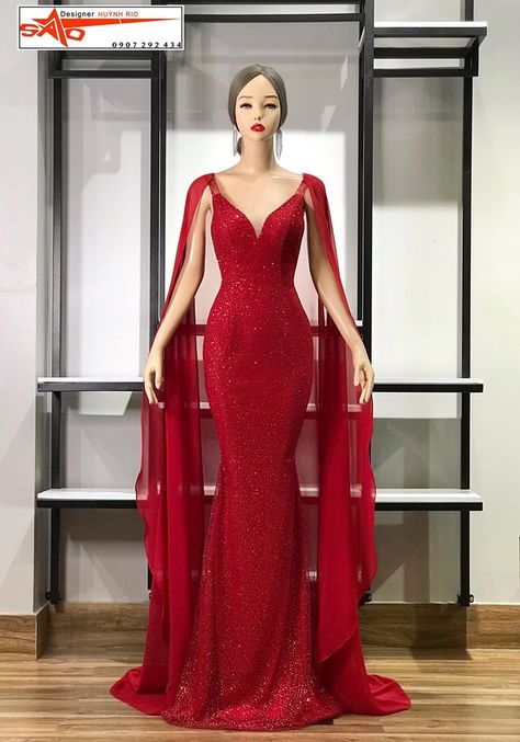 Red Gown With Cape, Red Evening Gown Classy, Red Dress With Cape, Drag Christmas, Red Gala Dresses, Christmas Gown, Glitter Dresses, Red Evening Gown, Modern Gown