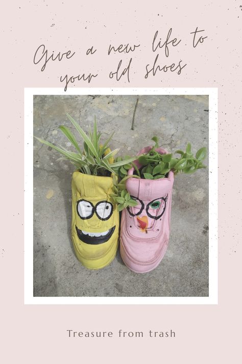 Art From Waste, Best From Waste, Shoe Planter, Recycled Shoes, Shoe Painting, Reuse Ideas, Diy Shoe, Shoe Crafts, Home Gardening