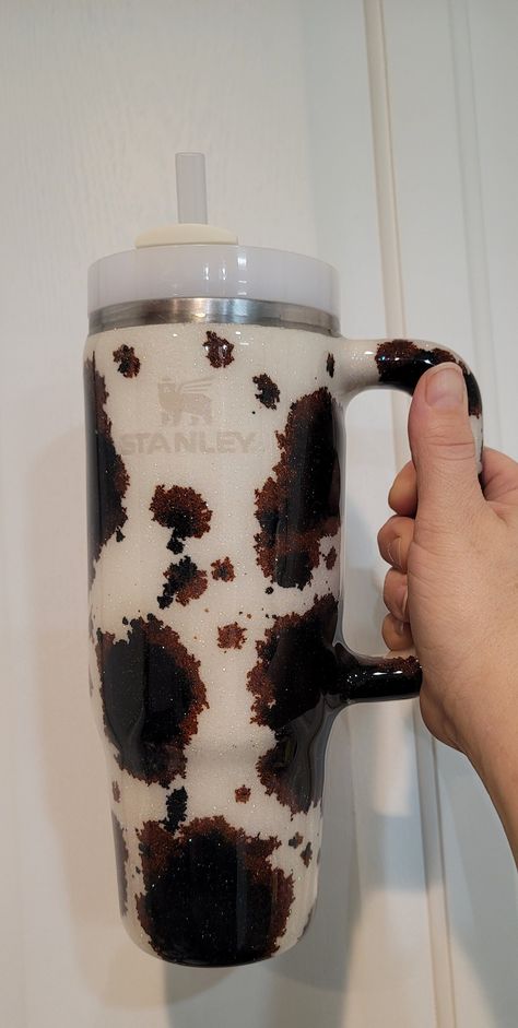 Cow Tumbler Cup Ideas, Glitter Cow Print Tumbler, Stanley Cow Print Cup, Stanley Cup Cow Print, Cow Stanley Cup, Epoxy Stanley Cup, Cow Print Stanley Cup, Western Stanley Cup, Cow Tumbler Ideas