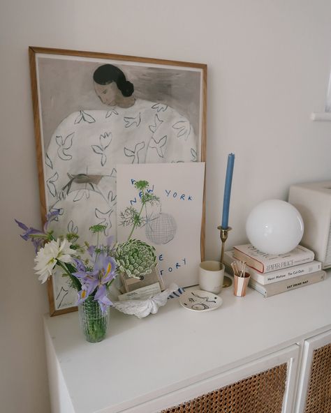 Snippets of summer 🎞️ fresh blooms, a tidy house for guests, basket bags & new ceramics! Kate Spiers, Apartment Lounge, Tidy House, Basket Bags, Summer Fresh, New Ceramics, Aesthetic Rooms, Basket Bag, Lounge Room