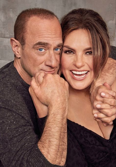 Mariska Hargitay And Chris Meloni, People Magazine Covers, Olivia And Fitz, Christopher Meloni, Benson And Stabler, Chris Meloni, Elite Squad, Special Victims Unit, Olivia Benson