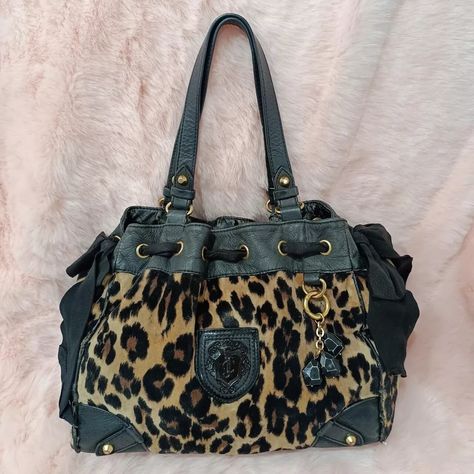 Juicy Couture Daydreamer Leopard Cheetah Bag Purse Tote Double Bow Charm Vintage | eBay Juicy Couture Leopard Bag, Lace Bags Vintage, Juicy Couture Bags 2000s, Aesthetic Designer Bags, Old Juicy Couture Bags, Juicy Couture Bag Outfit, Leopard Print Purse, Juicy Couture Bags Vintage, Juicy Couture Shoulder Bag