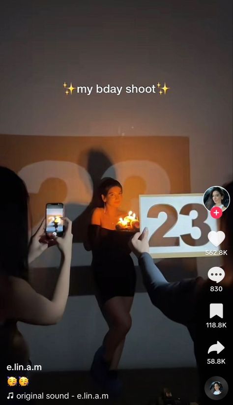 23 Birthday Photoshoot, Photoshoot Bedroom, 21st Birthday Pictures, Photoshoot Ideas Instagram, Bts Photoshoot, 23 Birthday, 25th Birthday Parties, Birthday Shots, Instagram Content Ideas